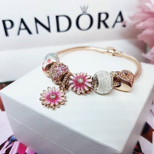 【Moments】Pan Garden Pink Daisy Flower Charm 788775C01 rose gold adversity charm