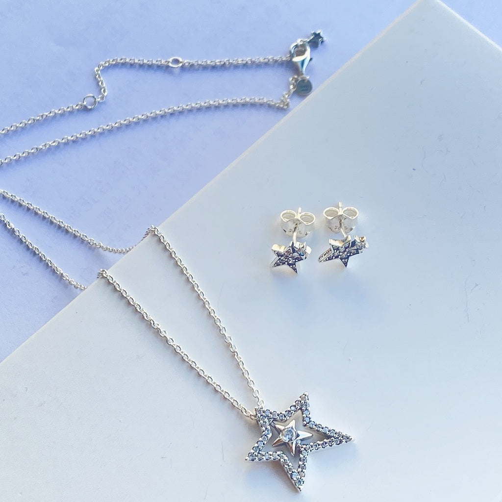 PAN Sparkling Asymmetric Stars Stud Earrings 925 silver 290012C01 star women