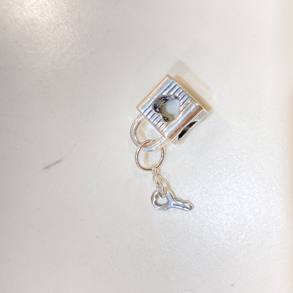 【Moments】PAN Padlock & Heart Key Charm 925 silver 790095C01 spherical hollow heart lock
