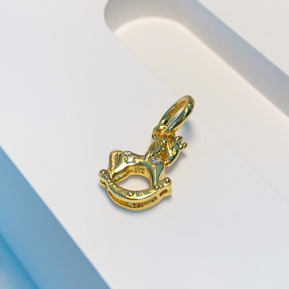 【Moments】Pan Rocking Unicorn Dangle Charm 762978C01 Gold cartoon animals christmas pandant