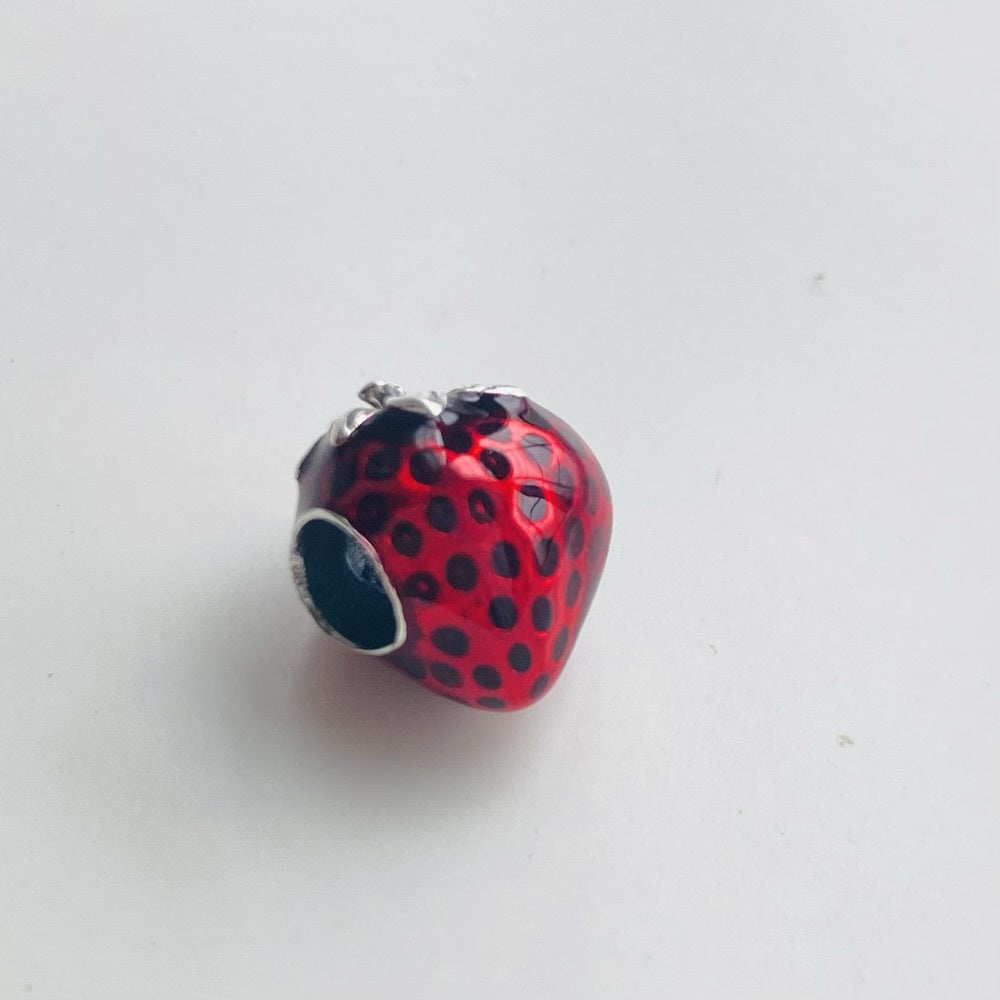 【Moments】Seeded Strawberry Fruit Charm 791681C01  925 silver Red fruit Cute cartoon