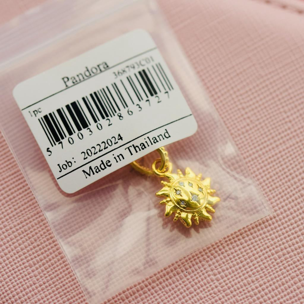 【MOMENTS】 PAN Sparkling Sun Pendant charm gold 368793C01 gold pendant