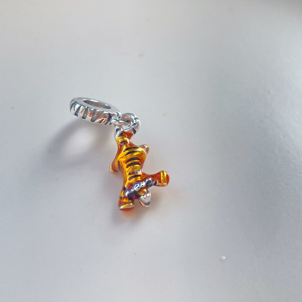 【Moments】Pan Winnie the Pooh Tigger Dangle Charm 925 silver 792213C01 Cartoon animal pendant