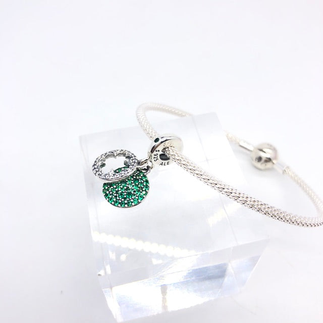 【Moments】Dazzling Lucky Four-Leaf Clover Hanging Charm for pan 797906NRGMX