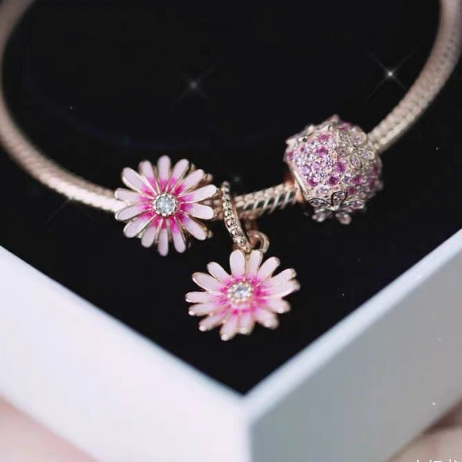 【Moments】Pan Pink Pavé Daisy Flower Charm 788797C01 rose gold adversity charm 2020 new