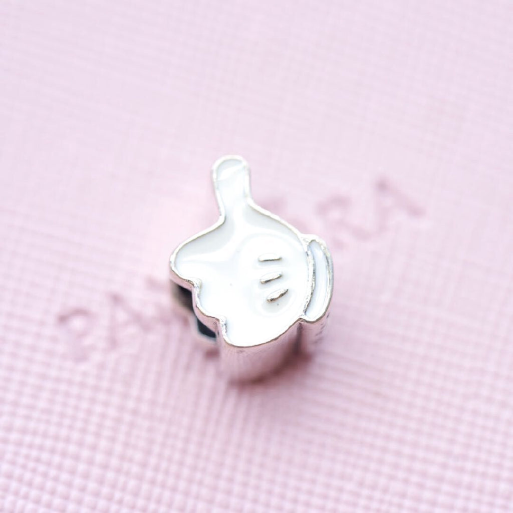 【MOMENTS】PAN Mickey's iconic gloves Charm 925 Silver  for women bracelet 797179EN12