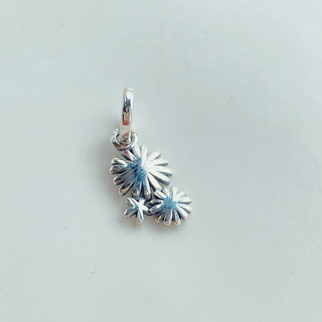 【Moments】PAN Daisy Flower Bouquet Dangle Charm 798819C00 925 silver pendant