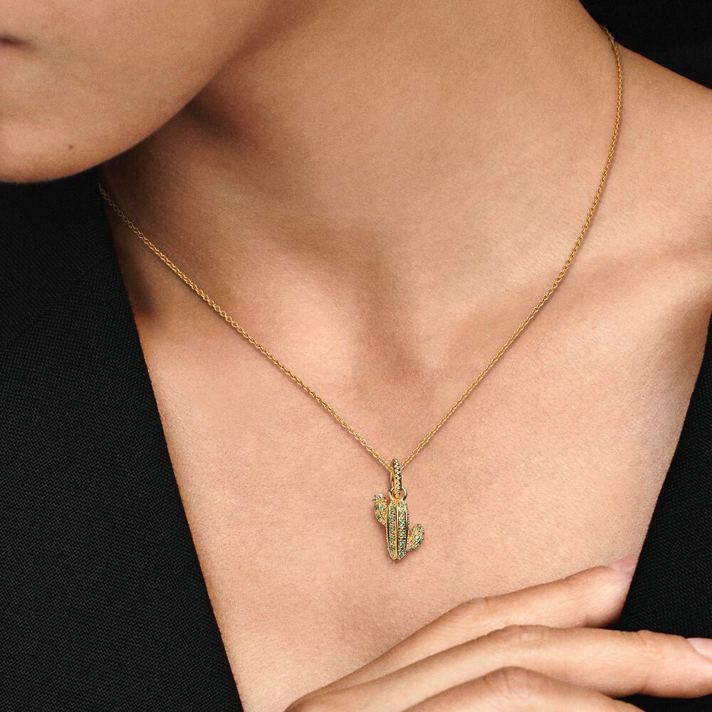 【Moments】Pan Sparkling Desert Cactus Pendant charm 361687C01 Cute cartoon gold Green plants pendant