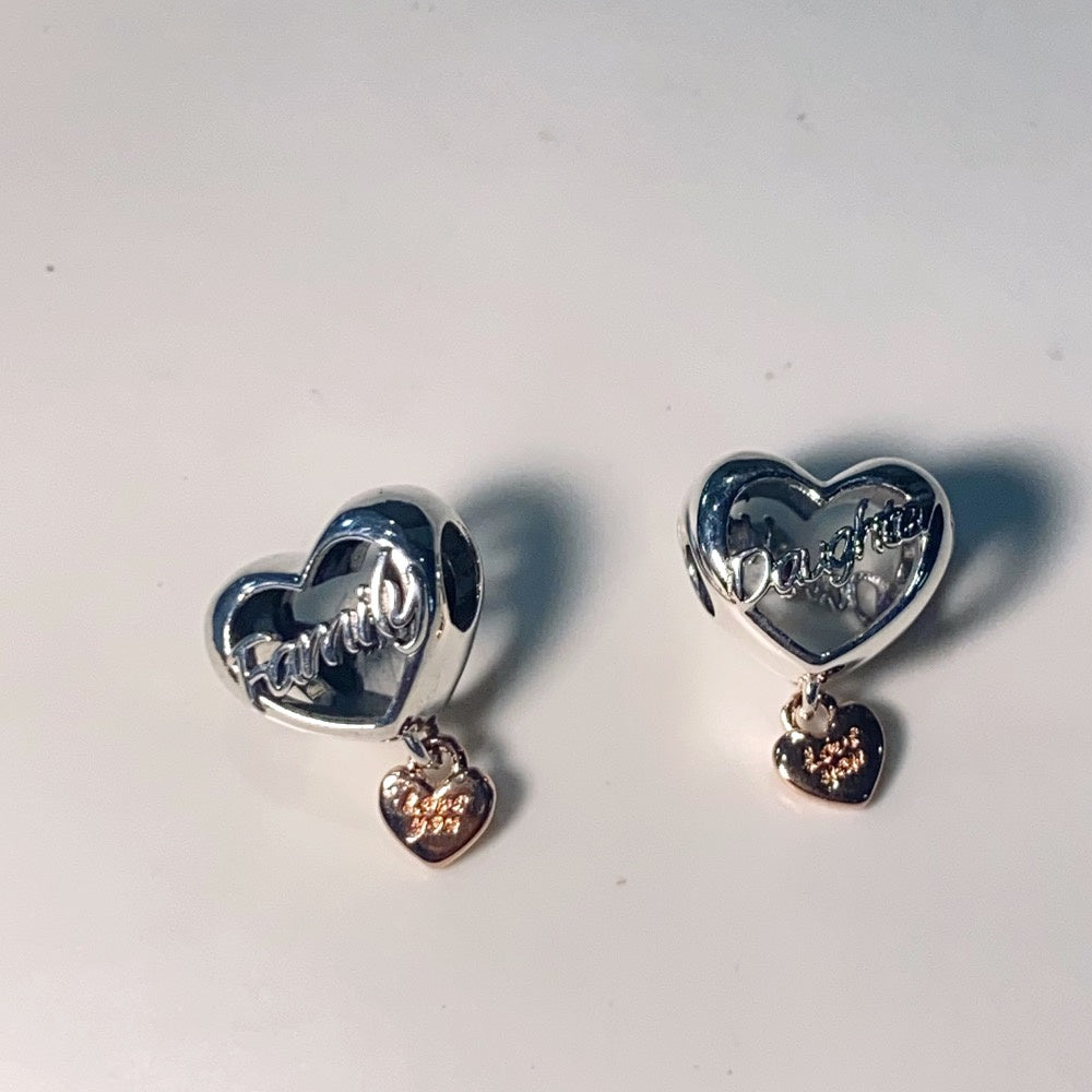 【Moments】PanLove You Family/Daughter Heart Charm 782326C00 782327C00 925 Silver heart-shaped pendant