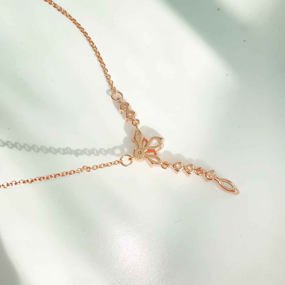 Sparkling Herbarium Cluster Drop Collier Necklace 382386C01 rose gold with stone