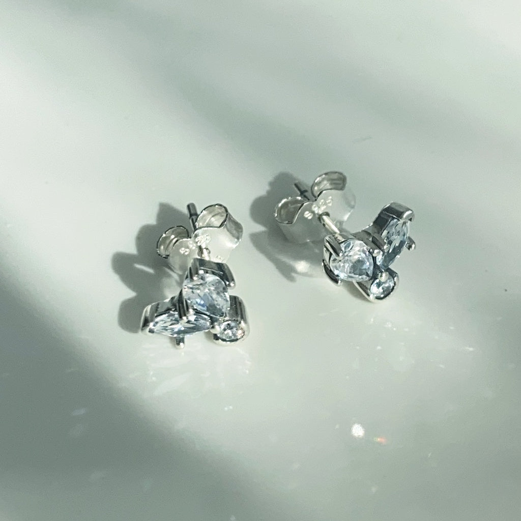 Sparkling Herbarium Cluster Stud Earrings 925 Sterling Silver 292406C01 diamond Delicate