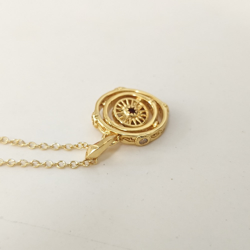 【Moments】PAN Game of Thrones Spinning Astrolabe Dangle Charm gold pendant  762971C01 cartoon