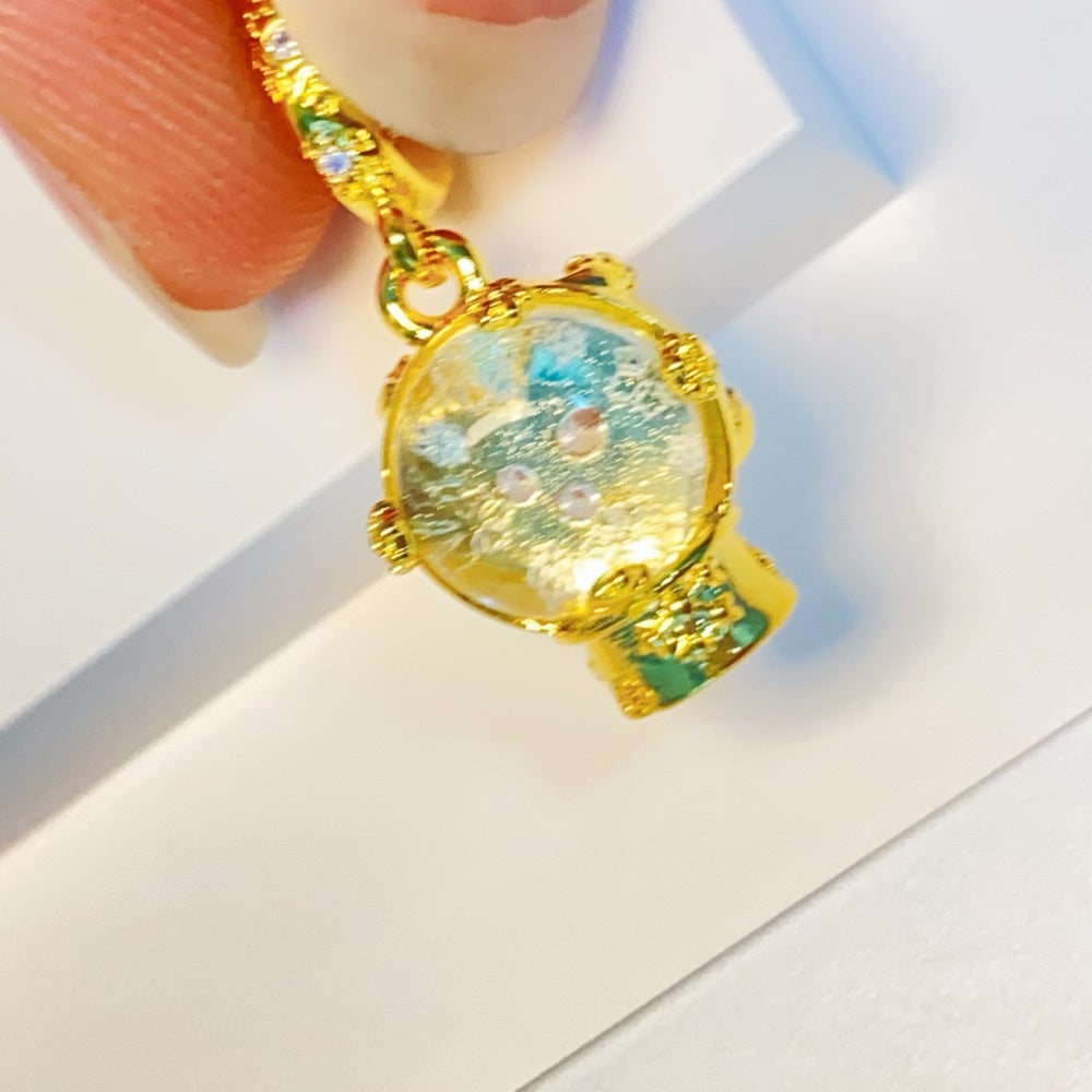 【Moments】Pan Heart Snowflake Snow Globe Dangle Charm 762825C01 Gold pandant