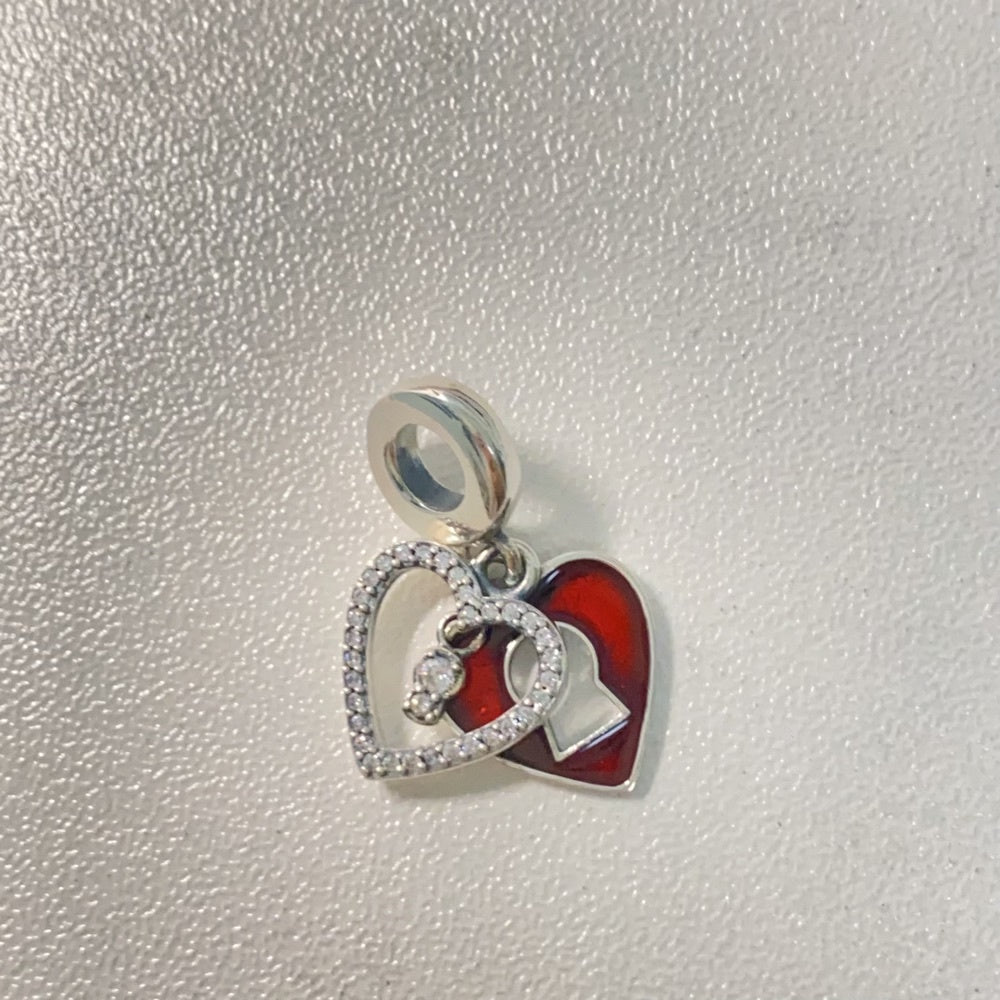 【Moments】Pan Red Heart & Keyhole Double Dangle Charm 793119C01 925 silver red lock pendant