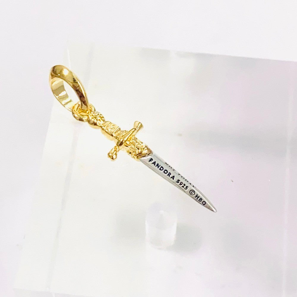 【Moments】 Game of Thrones two-tone Needle Dangle Charm 763142C00 two-tone gold 923 silver