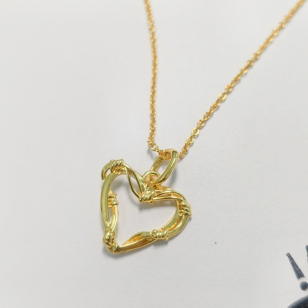 【ME/Moments】PAN Wire Heart Medallion Charm Gold 925 silver 793449C00 pendant 762526C00